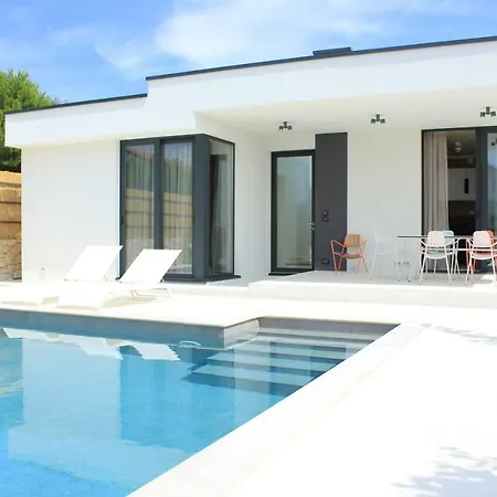 Sunny Garden * Barbat na Rabu